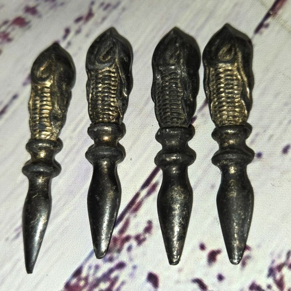 Vintage Crest Silver Plated Corn on Cob Holders Antique dining collectibles - Picture 6 of 9